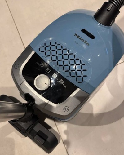 Miele vacuum cleaner - guard, s1