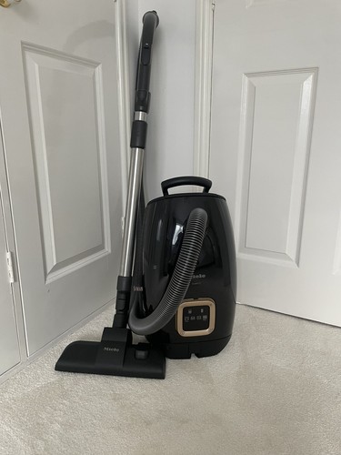 Miele guard cat dog - miele,