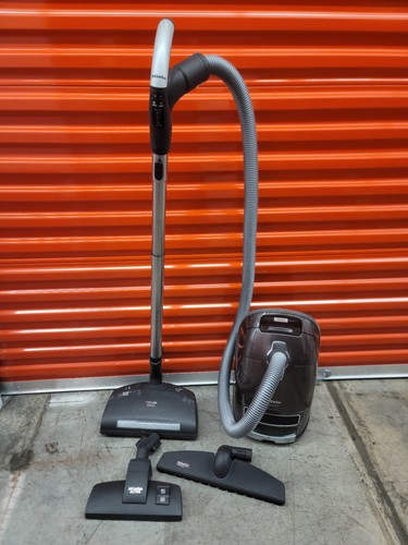Miele uniq s8990 canister - miele,